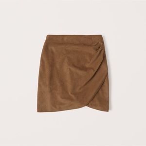 A&F Vegan Suede Ruched Skirt